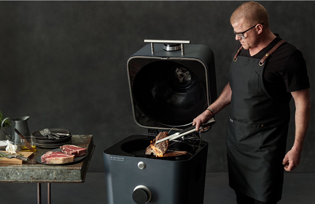 Everdure by Heston Blumenthal 4K Electric Ignition Charcoal Outdoor Oven - Red